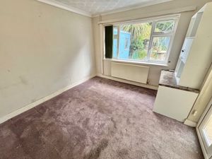 Bedroom- click for photo gallery